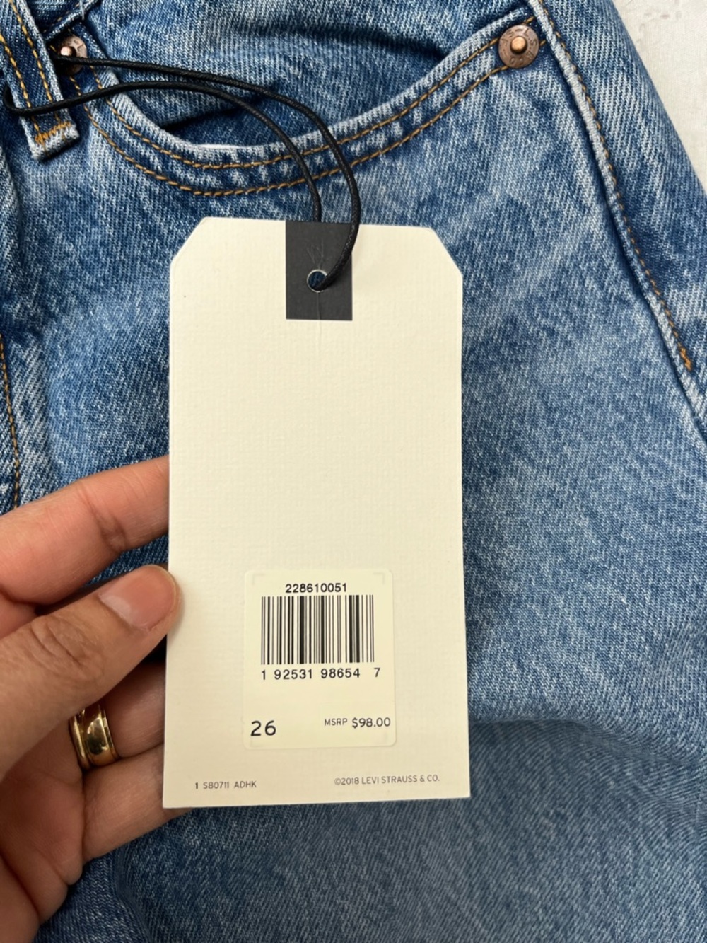 NWT Levi’s Premium Wedgie Fit Ankle Jeans Size 26 Truth Unfolds Distressed - Picture 10 of 15